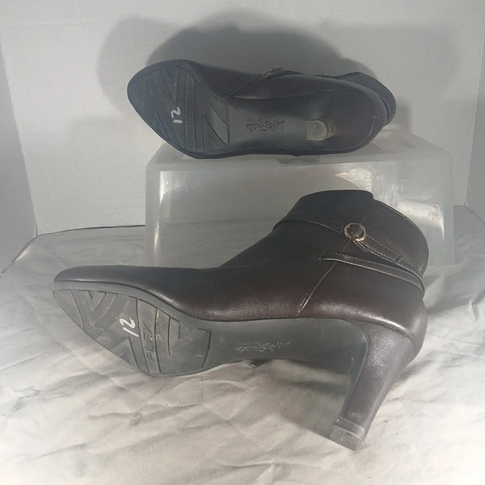 Life Stride bootie fall focus
